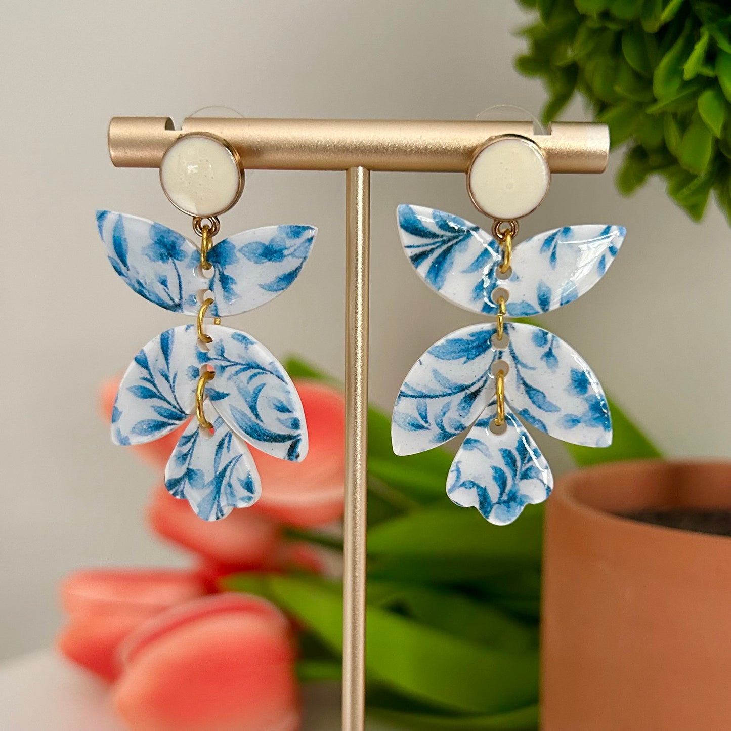 Snow Angel Dangle in Porcelain