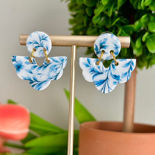 Fan Mini Dangle in Porcelain